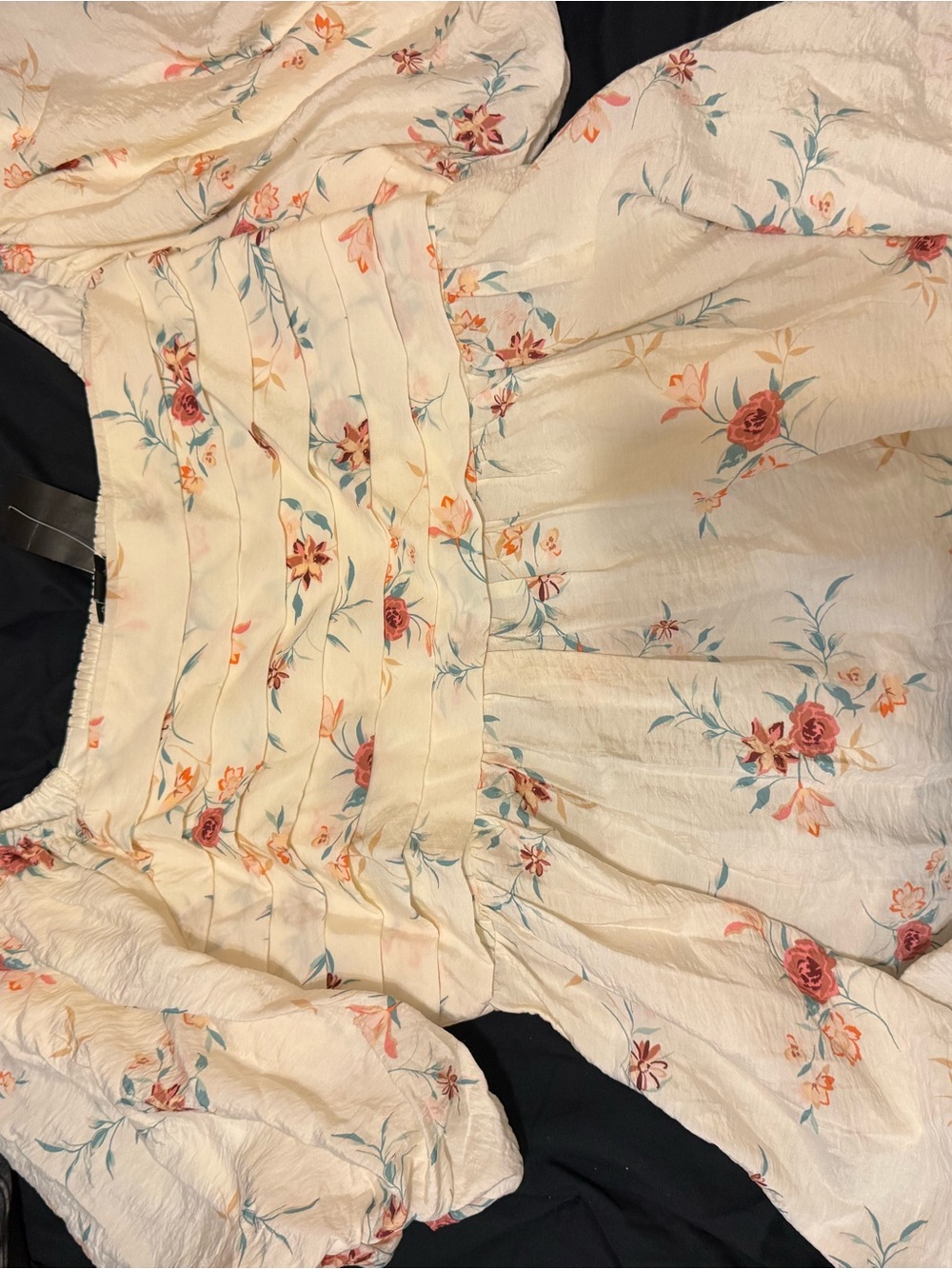 Cream Floral Puff-Sleeve Shirt